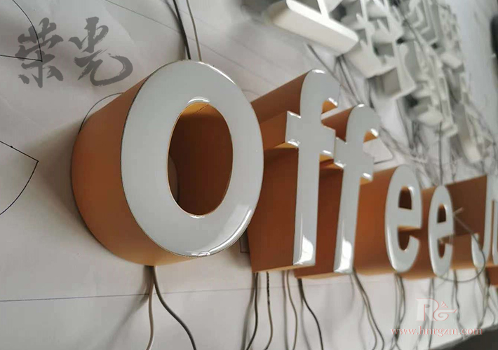 �L(zh��ng)ɳ��(sh��)֬�l(f��)���� һ�N������LED�V��l(f��)����������ˇ