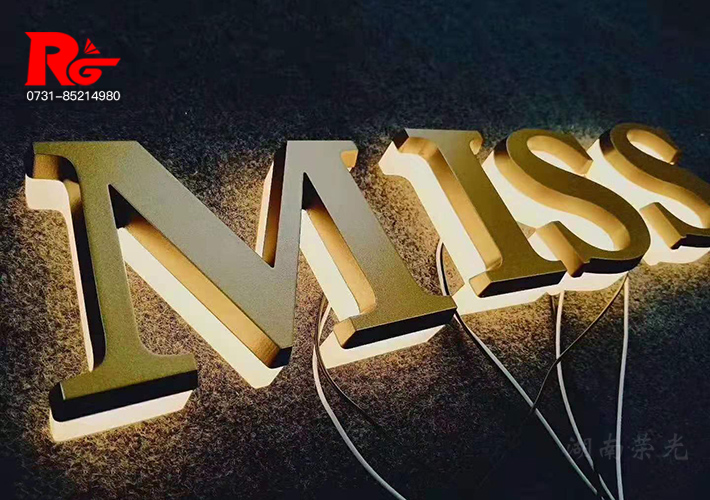 �L(zh��ng)ɳLED������